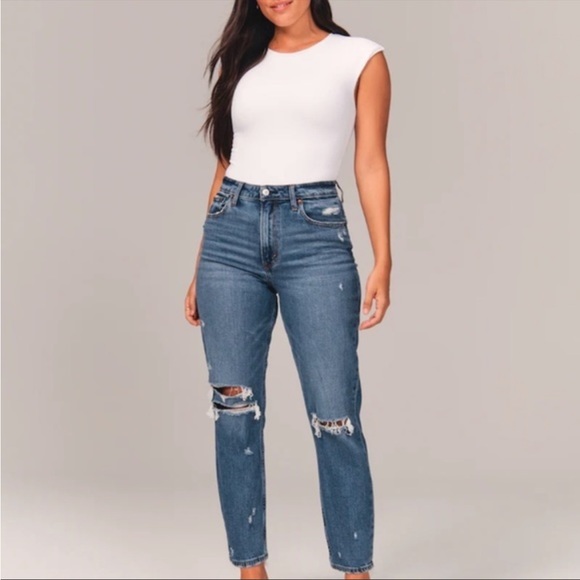 Abercrombie & Fitch Denim - A&F Curve Love High Rise Mom Jeans- Sz 28/6 R